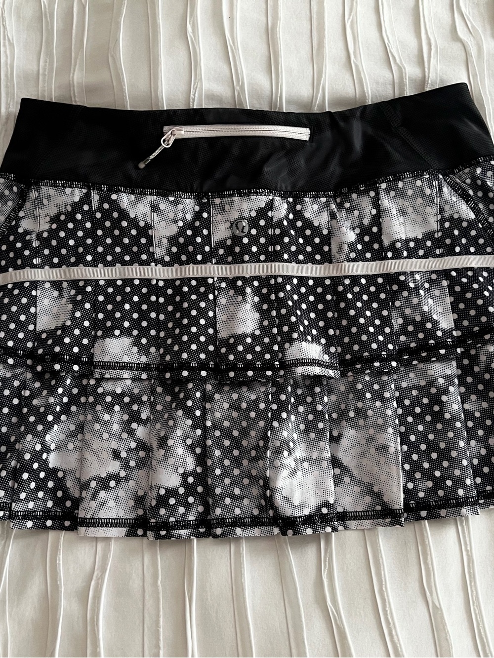 Sz 6 Lululemon Pacesetter Skirt